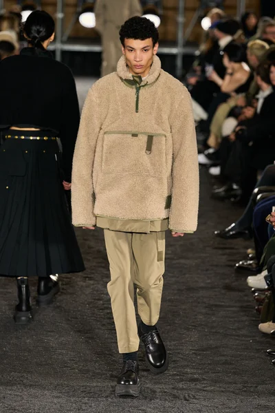 Look 28